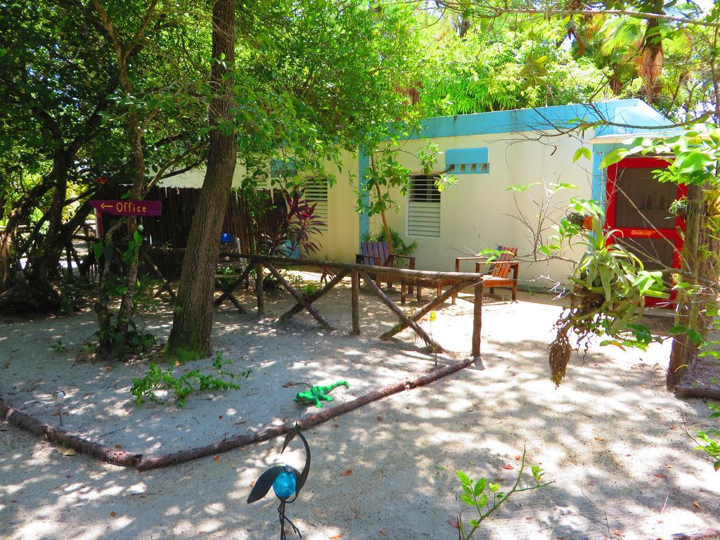 Simberts Apartments Maya Beach Exterior foto