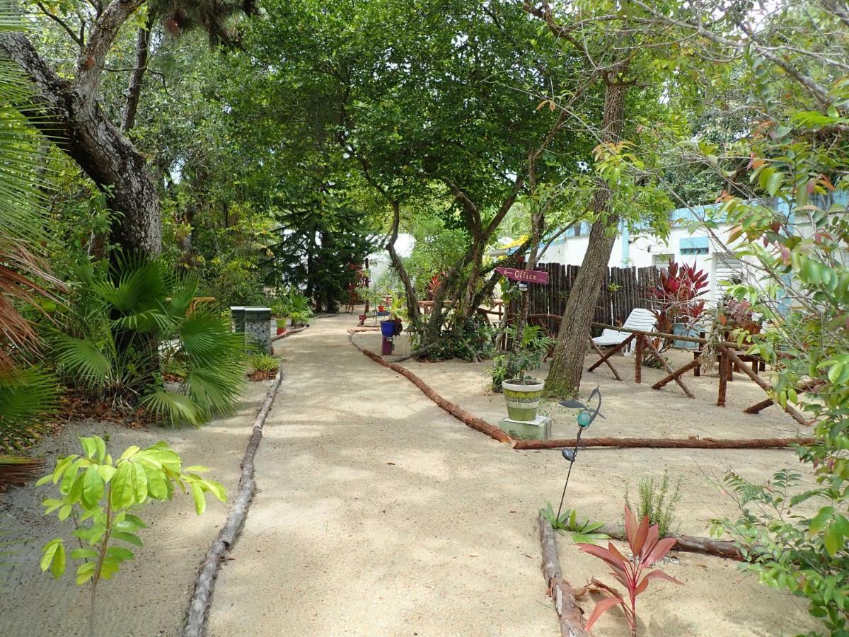 Simberts Apartments Maya Beach Exterior foto